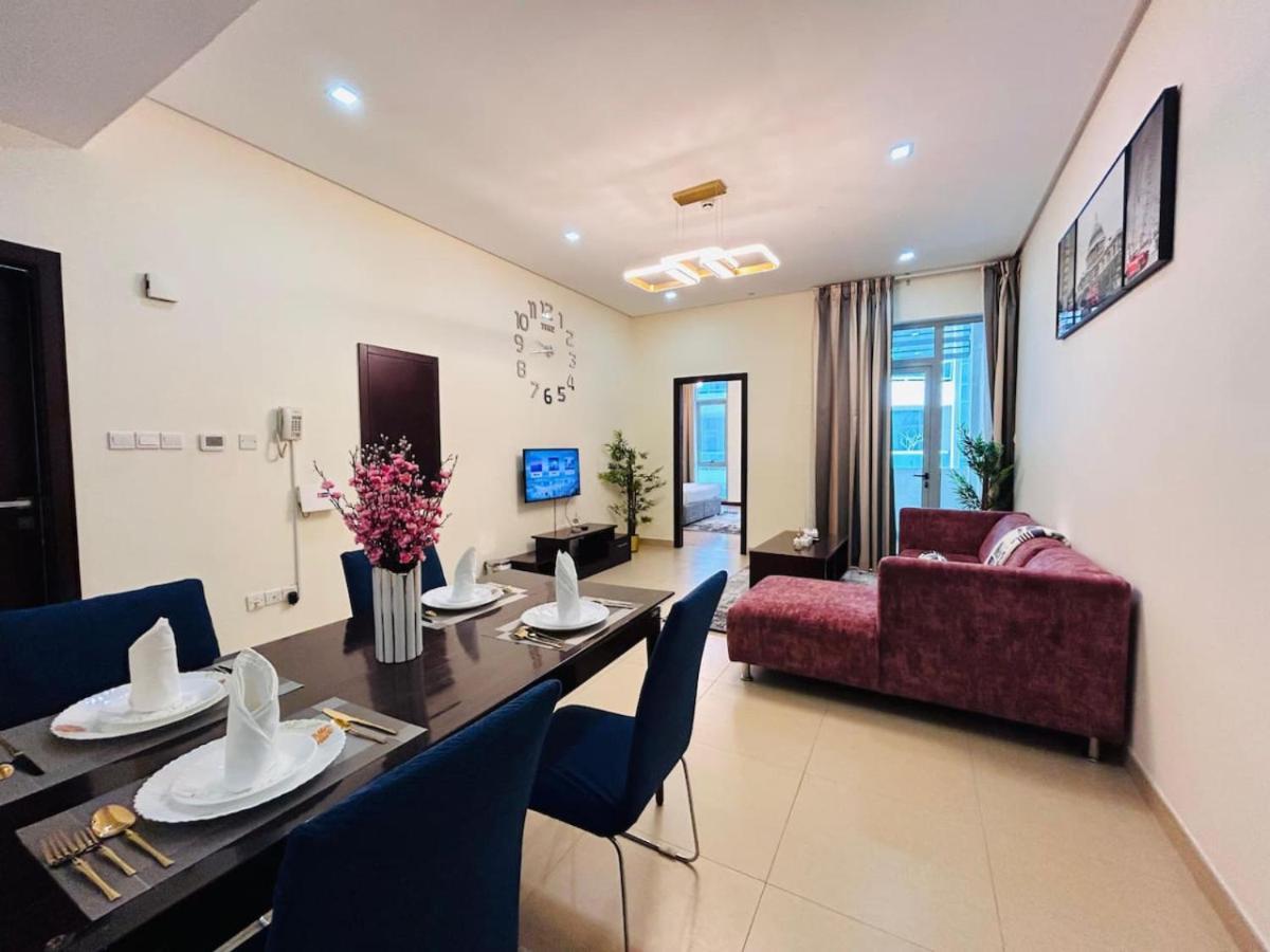 Modern One Bedroom In Juffair Manama Exterior photo